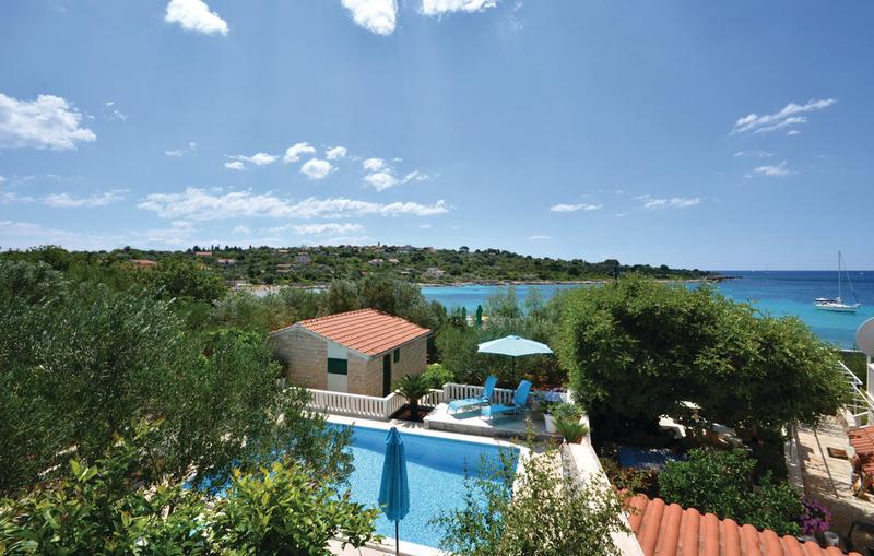 Restaurant Carubo Buoys