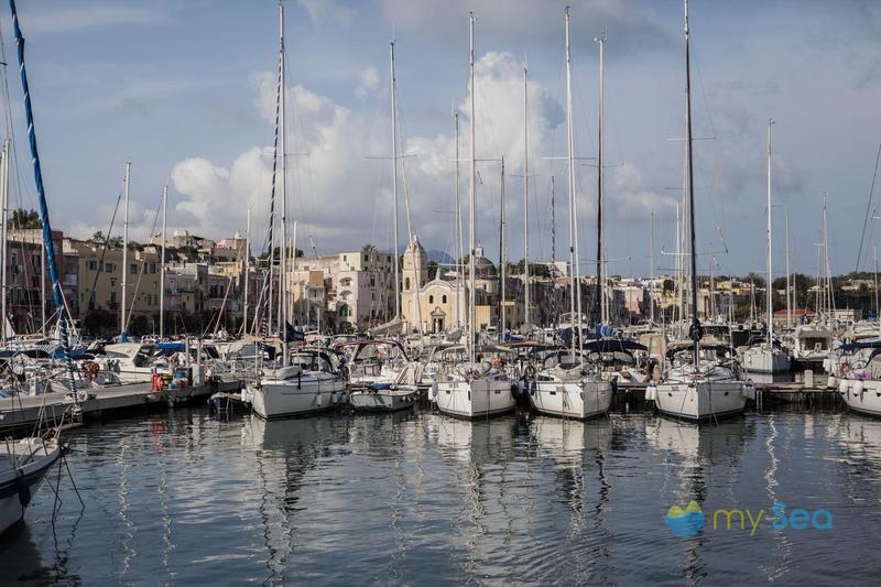 Marina di Procida