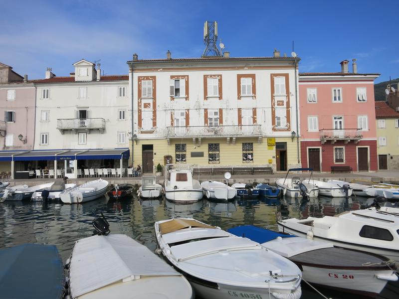 Cres harbour