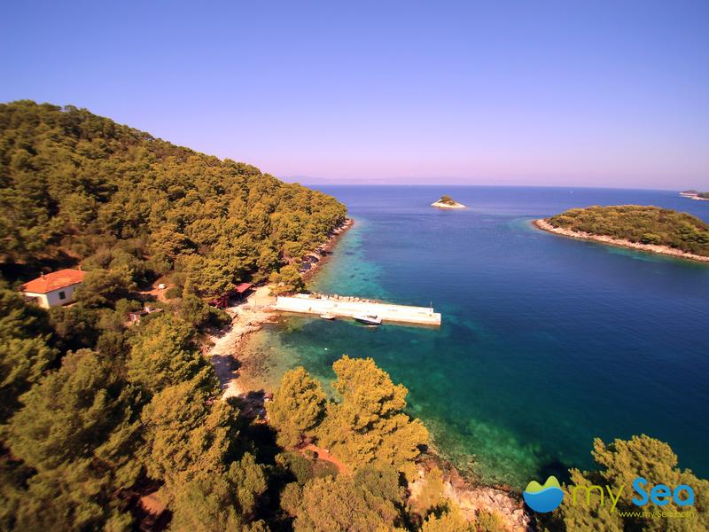 Konoba Mrčara buoys Lastovo