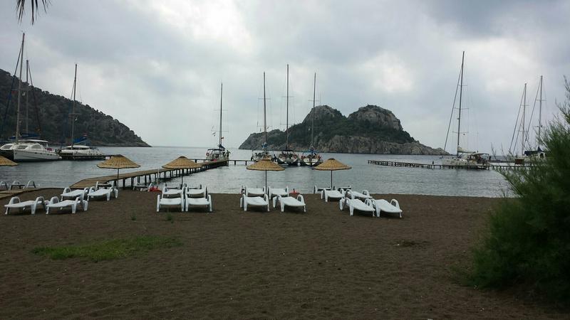 Azmak Restaurant Steg