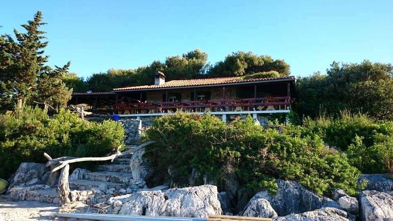 Konoba Trabakul jetty