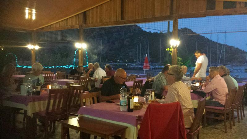 Azmak Restaurant Steg