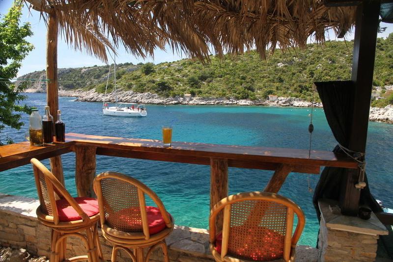 Lonely Paradise Restaurant Bojen