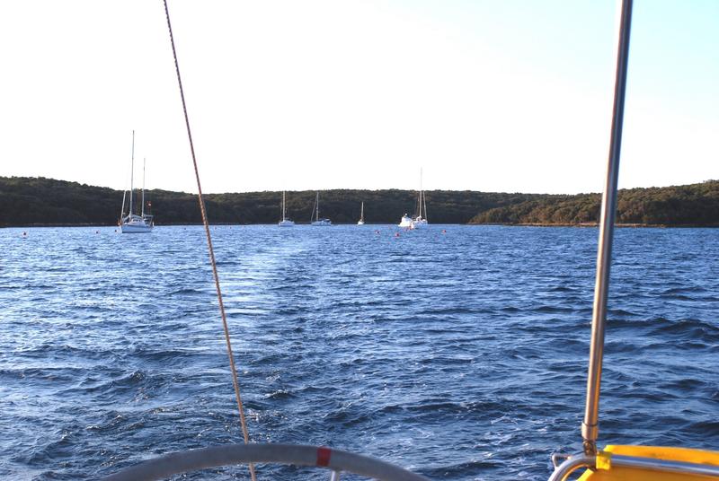 Kolorat - gut geschützte Bucht, Bojenfeld oder auch Ankerplatz