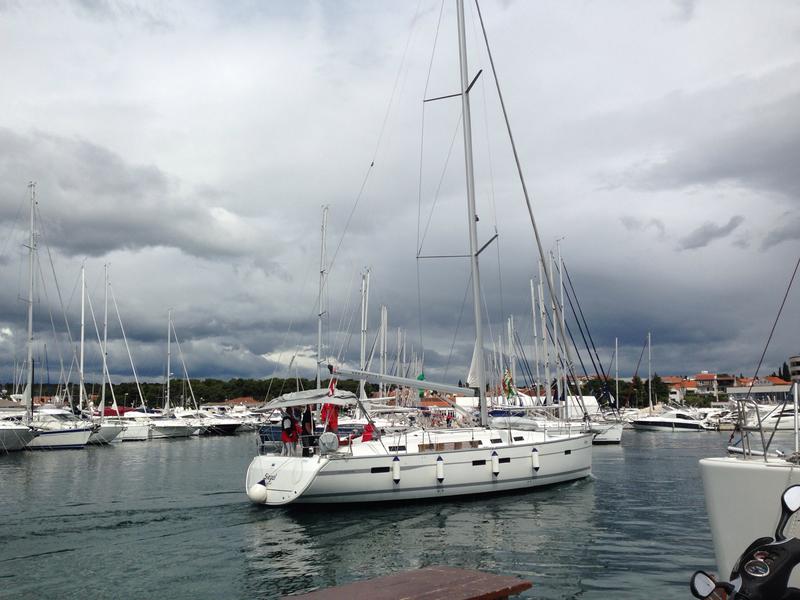 Angelina Yachtcharter