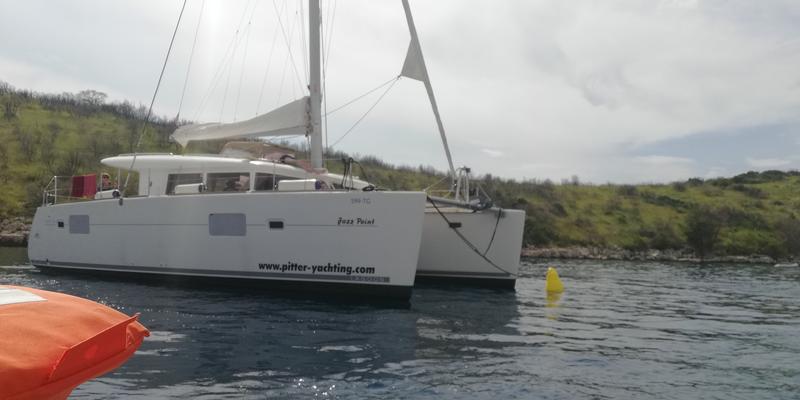 Stari Grad A Malo Stupisce