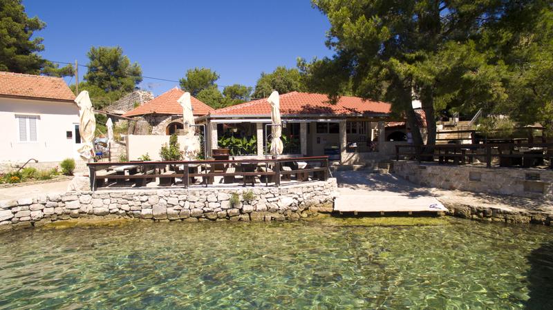 Konoba Sesula mooring