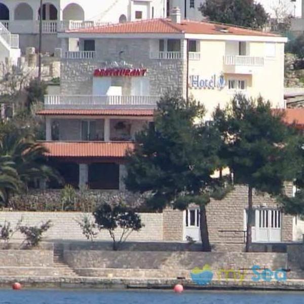 Resturant Sveti Petar bouy