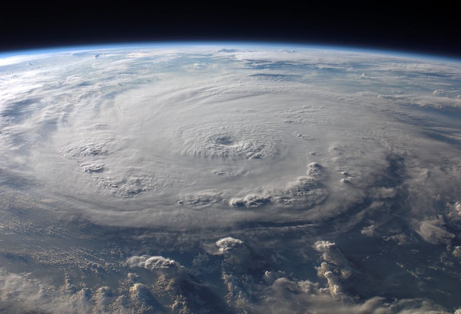 alerte-cyclone-reunion-voiture