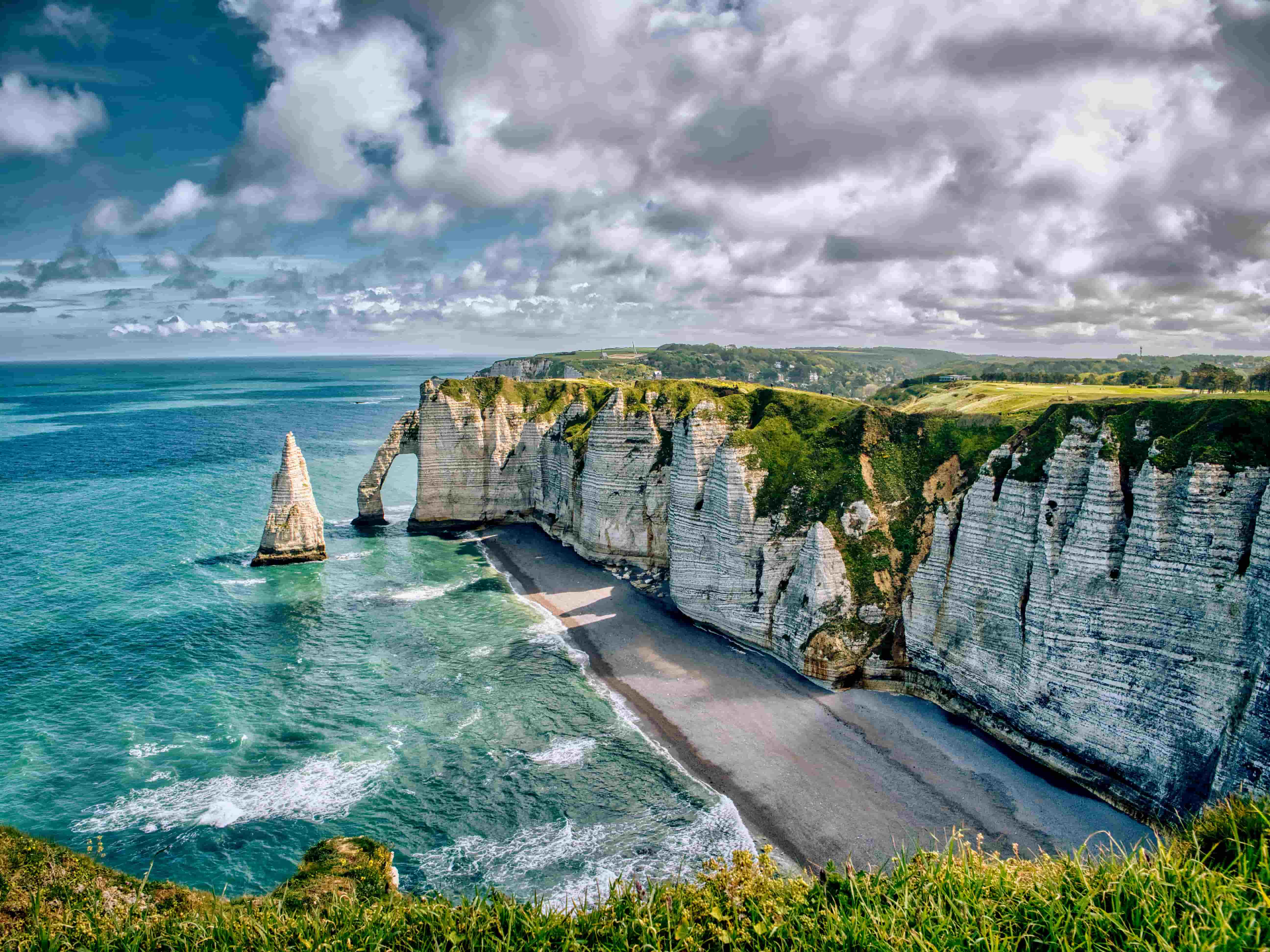 Côte d'Albâtre (Étretat, Fécamp) en van aménagé