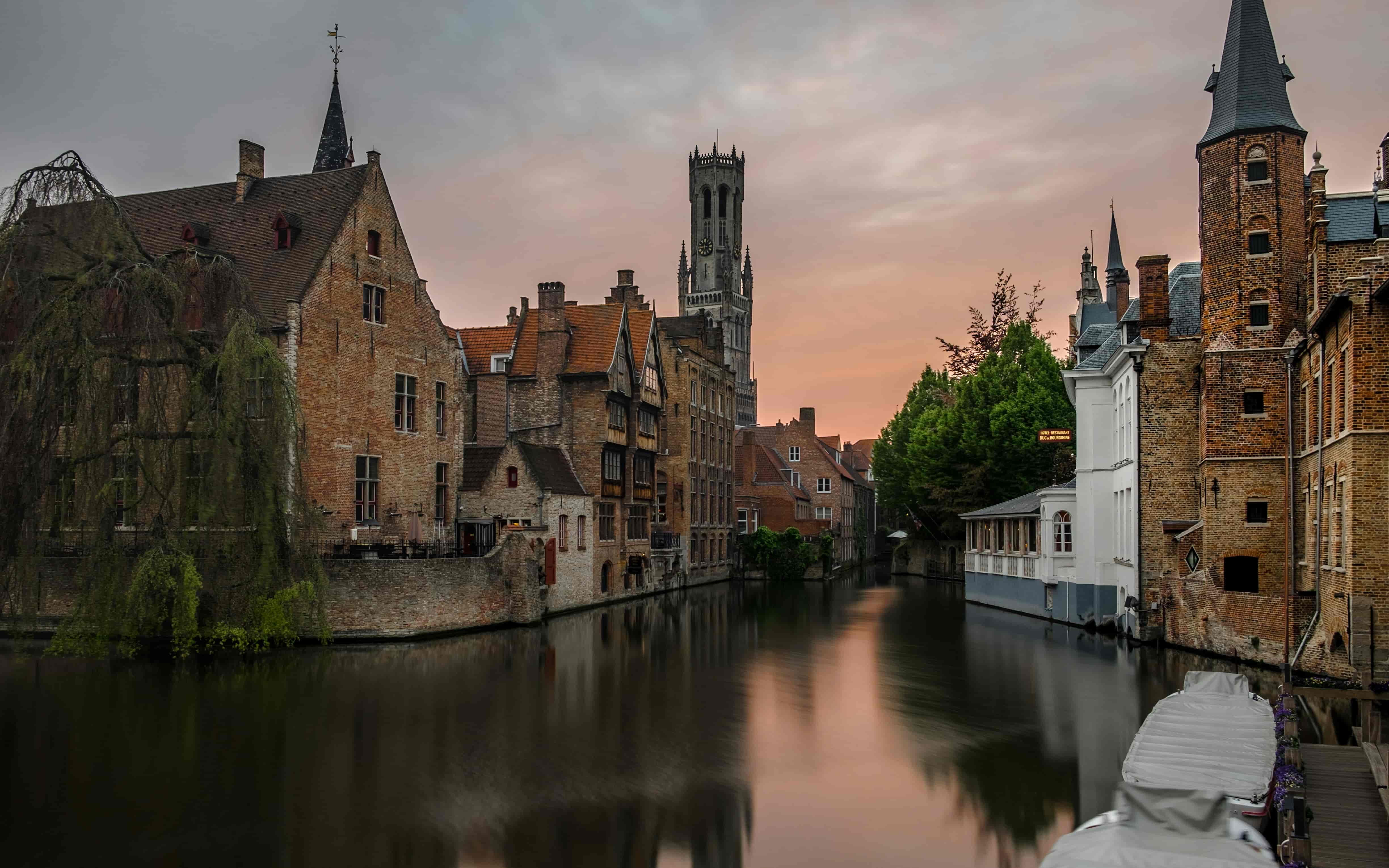 Bruges & la côte belge en van aménagé