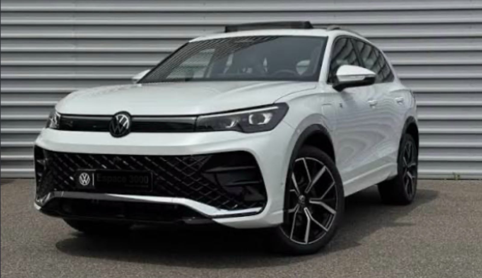photo VOLKSWAGEN TIGUAN III RLINE HYBRIDE