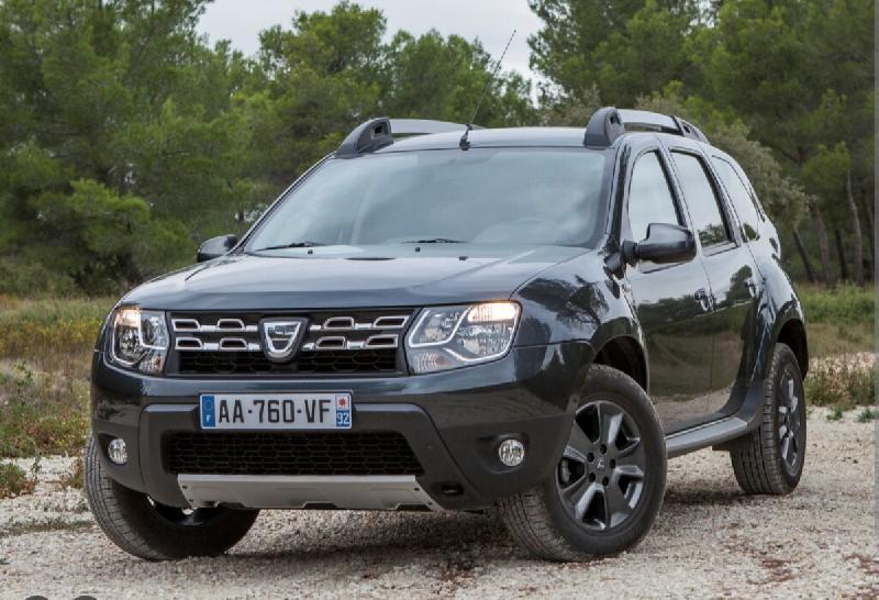 Un véhicule  de la catégorie4x4 véhicule tout terrain 