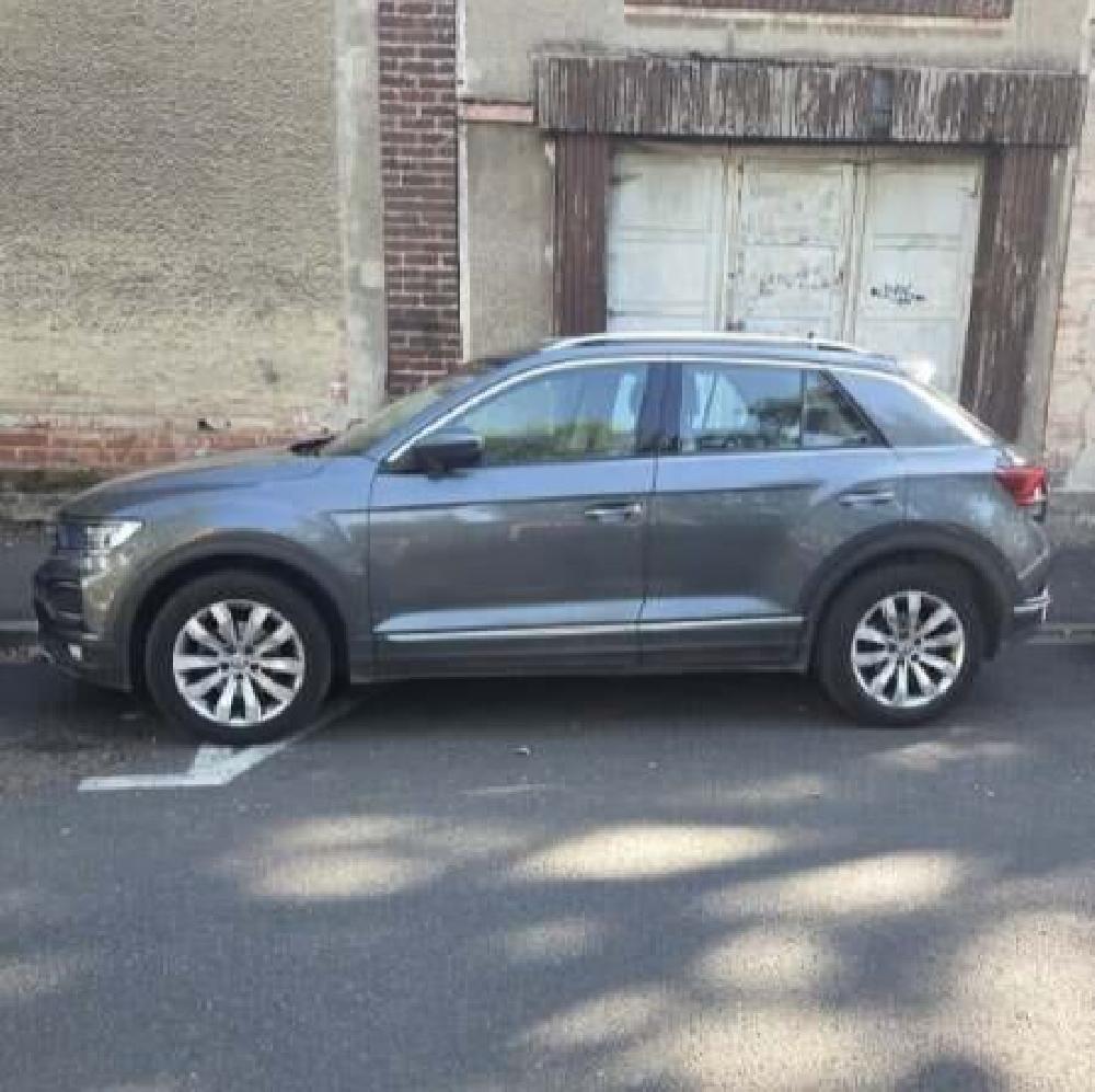 Volswagen T-Roc (2019) — photo 1