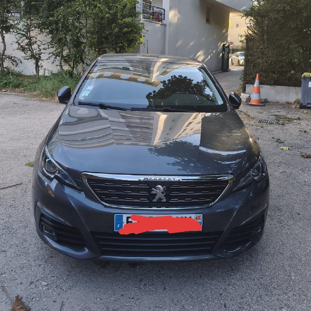 RENAULT Grand Scénic 2 à louer