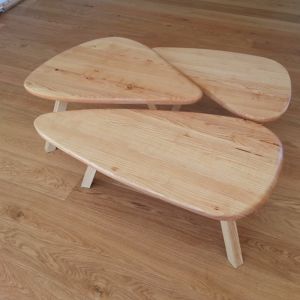 Trio de tables tripodes Valentin