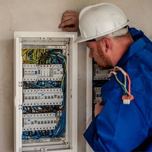 Installation d'un réseau électrique domestique Eric