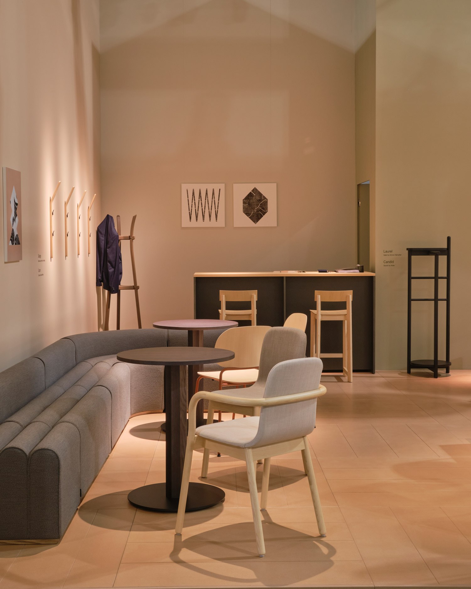 Arkad, OC table and Hug chairs at front