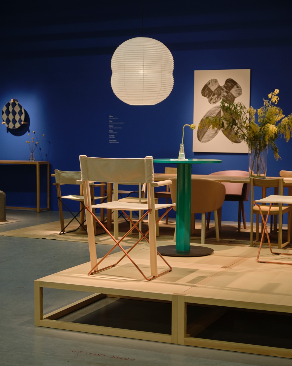 Bacchette chair with OC table