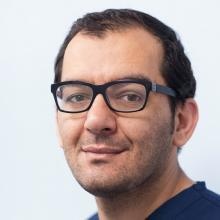 Zvětšit obrázek: Khaled Khalvati, zubař Praha