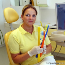 Zvětšit obrázek: Helena Semelková DiS., dentální hygienistka, hygienista Praha