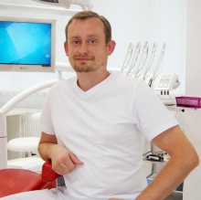 Zvětšit obrázek: Andrej Dušečkin, zubař Praha
