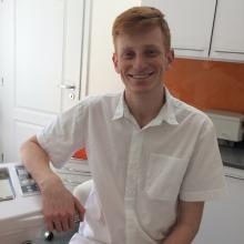 Zvětšit obrázek: Roman Sapeliuk, zubař Praha