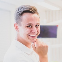 Zvětšit obrázek: Nikola Alexij, DiS., dentální hygienistka, hygienista Praha