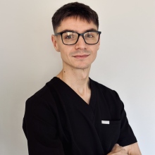 Powiększ obraz: Adrian Mruczyński, ginekolog Poznań