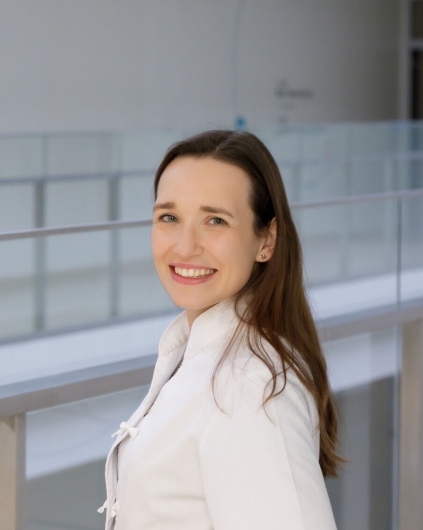 Aleksandra Gąsecka Van Der Pol-0