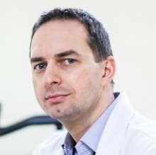 Powiększ obraz: Arkadiusz Grubecki, kardiolog Osielsko