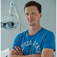 Powiększ obraz: Piotr Bar, stomatolog Warszawa