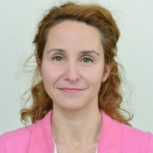 Powiększ obraz: Urszula Sucharzewska, chirurg stomatologiczny Warszawa