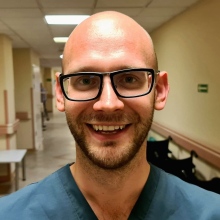 Powiększ obraz: Miłosz Sokołowski, chirurg Łódź