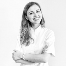 Powiększ obraz: Adrianna Rosochacka-Zawierucha, stomatolog Warszawa