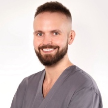 Powiększ obraz: Damian Binkowski, stomatolog Gdańsk