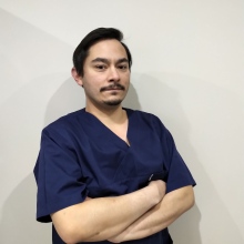 Powiększ obraz: Sebastian Phongsavath, ortopeda Głogów