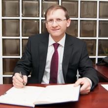 Powiększ obraz: Jacek Zieliński, chirurg Tczew