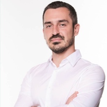 Powiększ obraz: Adrian Bugno, fizjoterapeuta Kraków