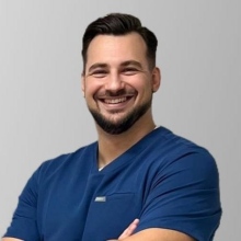 Powiększ obraz: Tomasz Doroz, fizjoterapeuta Serock