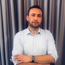 Powiększ obraz: Łukasz Błasiak, psychoterapeuta Kraków