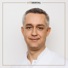 Powiększ obraz: Grzegorz Herbut, stomatolog Kraków