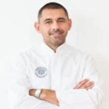 Powiększ obraz: Tomasz Kucharski, kardiolog Brzezia Łąka