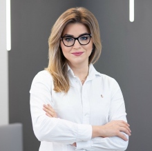 Powiększ obraz: Katarzyna Wasyliszyn-Sieroszewska, lekarz wykonujący zabiegi medycyny estetycznej Łódź