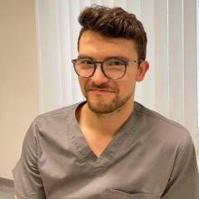 Powiększ obraz: Jakub Meus, stomatolog Kraków