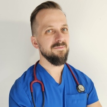 Powiększ obraz: Szymon Pogorzelski, internista Wysokie Mazowieckie