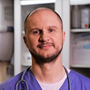 Powiększ obraz: Michał Ceregrzyn, weterynarz Kobyłka