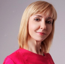 Powiększ obraz: Hanna Dubik, lekarz wykonujący zabiegi medycyny estetycznej Wrocław