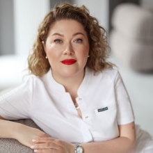 Powiększ obraz: Kateryna Ponomarenko, lekarz wykonujący zabiegi medycyny estetycznej Warszawa